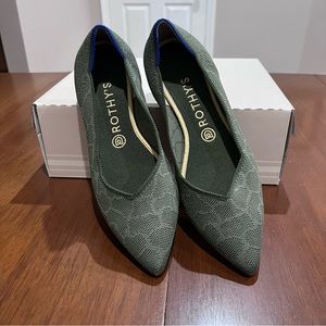 NWOT Rothy’s “The Point” Flats 9.5!